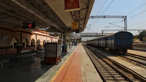 Mumbai News: 2025 के अंत तक तैयार हो जाएगा मुंबई का सातवां टर्मिनस! बढ़ेगी ट्रेनों की संख्या