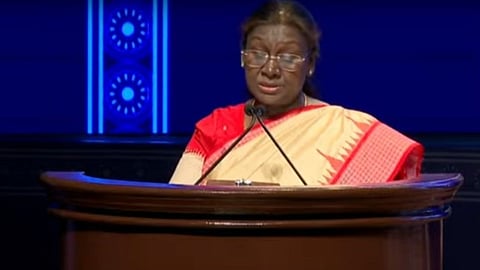 'चुनौतियों के बावजूद मजबूती का स्तंभ बना रहेगा RBI', राष्ट्रपति द्रौपदी मुर्मू ने भारतीय रिजर्व बैंक की 90 वर्ष की यात्रा को सराहा