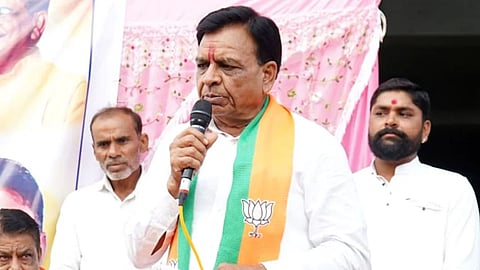 'भारतीय सेना और सैनिक पीएम मोदी के चरणों में नतमस्तक', मध्य प्रदेश के डिप्टी सीएम जगदीश देवड़ा के बिगड़े बोल-Video