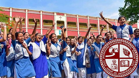अगर आप भी 10वीं कक्षा के स्टू़डेंट है और झारखंड बोर्ड से आपने परीक्षा दी है, तो आज आपके रिजल्ट को लेकर बड़ी खबर सामने आ सकती हैं। आज झारखंड एकेडमिक काउंसिल ने 10वीं बोर्ड एग्जाम के रिजल्ट का ऐलान कर दिया है।