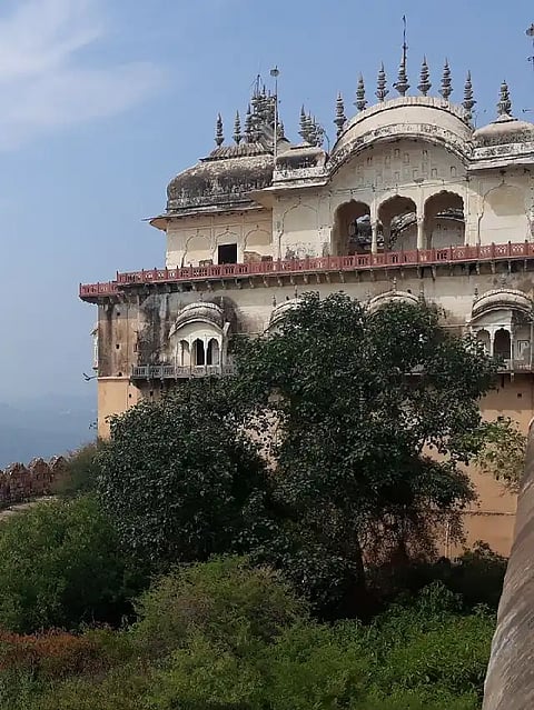 राजस्थान का अनोखा किला, जानें क्यों कहलाता है कुंवारा?