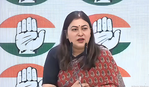 BJP के सिंदूर बांटने पर कांग्रेस नाराज, रागिनी नायक बोली- मेरे पास मेरा सिंदूर