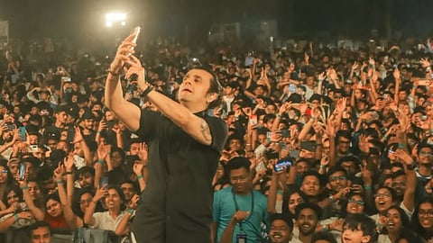 Sonu Nigam Kannada Controversy Singer Gets legal Relief From Karnataka High Court