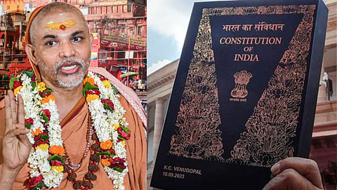 'संविधान जलाना चाहते थे अंबेडकर', शंकराचार्य बोले- मनुस्मृति बाबा साहब ने नहीं ब्राह्मण ने जलाया