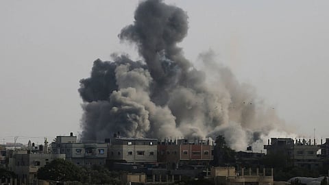 सीरिया में इजरायली हवाई हमले से हड़कंप, मिसाइलों का भंडार हुआ तबाह, एक की मौत