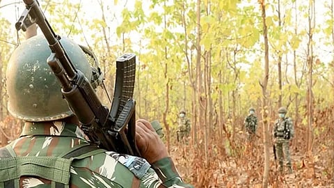 5 लाख का इनामी नक्सल कमांडर सहित 2 नक्सली ढेर, शव और हथियार बरामद; सर्च ऑपरेशन जारी