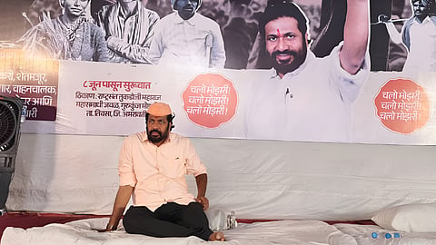 बच्चू कडू का किसानों की समस्याओं के लिए बेमियादी अन्नत्याग आंदोलन शुरू