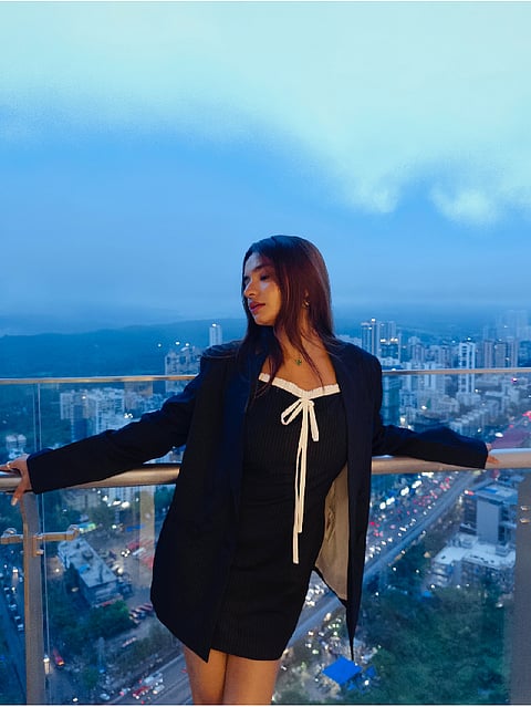 Anushka Sen black dress