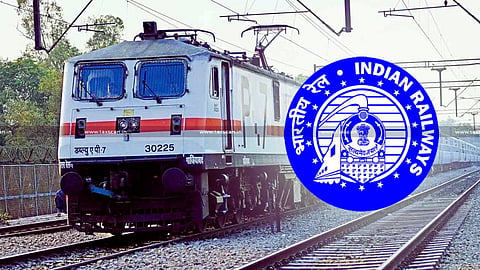 Indian Railway द्वारा आने वाले फेस्टिवल सीजन पर भीड़ को कम करने के लिए एक अनूठी पहल की गई है। रेलवे के द्वारा राउंड ट्रिप पैकेज फॉर फेस्टिवल रश की शुरुआत की जाने वाली है।
