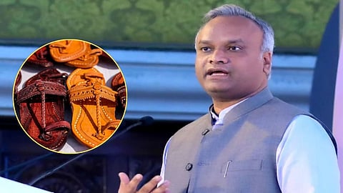 मंत्री प्रियांक खरगे बोले- कोल्हापुरी चप्पल बनाने वाले कारीगरों को दरकिनार नहीं किया जाना चाहिए