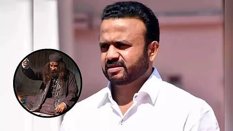 मंत्री जयकुमार गोरे से जबरन पैसों की वसूली कर रही महिला ने पुलिस के सामने बड़ा दियान दिया है। जबरन वसूली मामले में आरोपी महिला ने पुलिस के सामने कबूल किया ये उसने तांत्रिक के कहने पर किया।