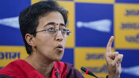 दिल्ली में बुल्डोजर कार्रवाई पर आतिशी का भाजपा पर हमला