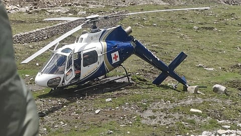 केदारनाथ के पास हेलीकॉप्टर क्रैश, पायलट समेत 6 लोग सवार थे