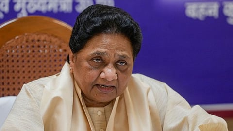 मायावती ने कहा हमें ईवीएम पर भरोसा नहीं