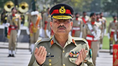 हेलिकॉप्टर, होटल और हंगामा... कंगाल पाक में मुनीर की श्रीलंका यात्रा पर मचा बवाल