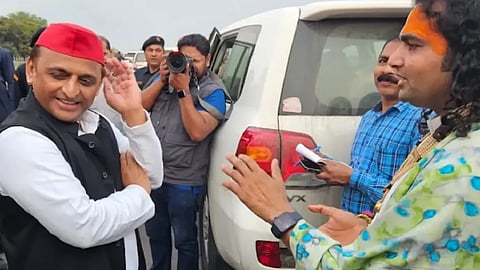 अखिलेश ने पूछा था अनिरुद्धाचार्य से श्रीकृष्ण का पहला नाम, क्या आप जानते हैं ?
