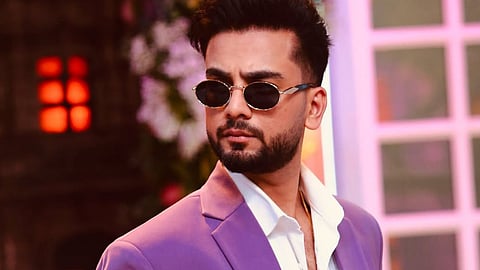 सड़कछाप को फेमस करोगे तो..., एल्विश यादव की फैंस संग बदतमीजी पर भड़के यूजर्स