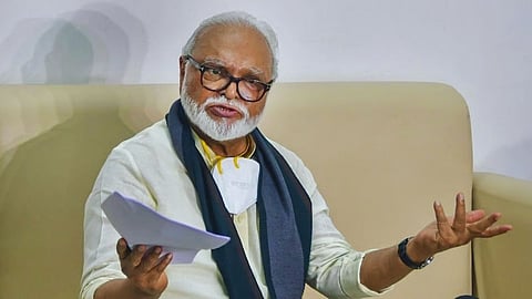 Chhagan Bhujbal on Ladki Bahin Yojana: नासिक में एनसीपी मंत्री छगन भुजबल ने लाडकी बहिनों को आखिरी मौका देते हुए पीछे हटने का आवाहन किया है। छगन भुजबल ने योजना से संबंधित बयान दिया है।