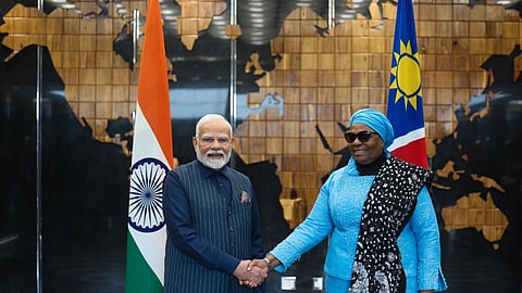 PM मोदी ने नामीबिया की संसद को किया संबोधित, कहा-संविधान से बड़ी कोई ताकत नहीं