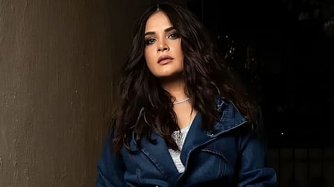 बेटी के जन्म पर डर गईं ऋचा चड्ढा, बोलीं- भारत में हूं, बंदूक लेनी होगी