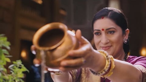 तुलसी को जल चढ़ाते दिखी तुलसी, क्योंकि सास भी कभी बहू थी को मिला वही टाइम स्लॉट