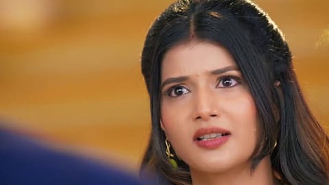 YRKKH Spoiler: मायरा की हरकत पर भड़क उठेगी अभिरा, अरमान को अभिरा पर आएगा गुस्सा