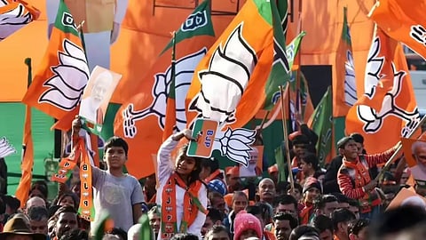पिंपरी-चिंचवड़ में भाजपा को झटका (pic credit; social media)