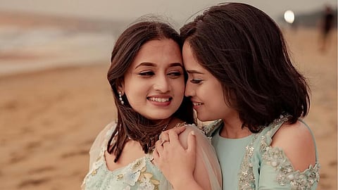 लेस्बियन कपल की एंट्री से चर्चा में आया बिग बॉस का घर, कोर्ट की मंजूरी के बाद हुई है शादी
