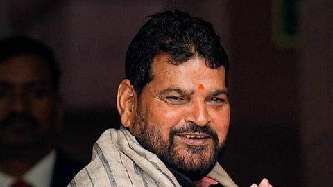 बृजभूषण ने दिखाए तेवर... किया सपा का फेवर, पूजा पाल पर एक्शन के बाद योगी पर क्या बोल गए?