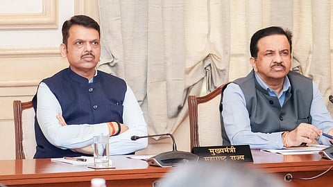 अमेरिका के टैरिफ से निपटने के लिए केंद्र सरकार के साथ राज्य सरकार ने भी कमर कस ली है। CM Devendra Fadnavis ने इसके लिए War Room बनाने की बात कही है।