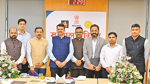 CM Devendra Fadnavis in Nagpur: मुख्यमंत्री देवेंद्र फडणवीस IIM में आयोजित दो दिवसीय राजस्व परिषद के समापन समारोह में शामिल हुए। यहां विभागीय आयुक्त की अध्यक्षता वाली विविध समितियों की रिपोर्ट पेश की।