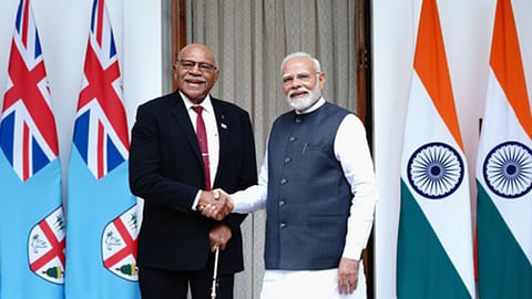 फिजी के प्रधानमंत्री से मिले PM मोदी, साइबर सिक्योरिटी-डेटा प्रोटेक्शन समेत सात समझौतों पर किए साइन