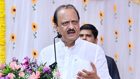 Wardha News: महाराष्ट्र के उपमुख्यमंत्री अजित पवार ने वर्धा में अपने दौरे के दौरान किसानों और कार्यकर्ताओं को खास संदेश दिया। साथ ही शराबबंदी को लेकर अजित पवार ने बड़ा ऐलान किया।