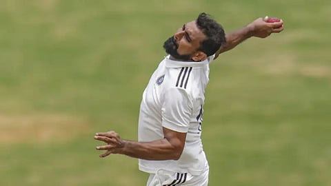Duleep Trophy 2025: मोहम्मद शमी पर बरसे युवा बल्लेबाज, बनाया ‘शर्मनाक सेंचुरी’ का रिकॉर्ड