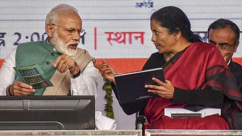 PM Modi Nirmala Sitharaman