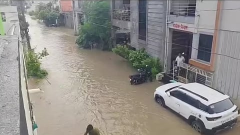 दूसरे दिन भी बारिश ने कहर बरपाया