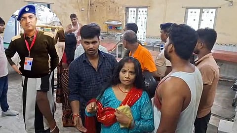 बिहार : गोपालगंज में बेखौफ शराब तस्करों के हमले में होमगार्ड जवान की मौत, पुलिस जांच में जुटी