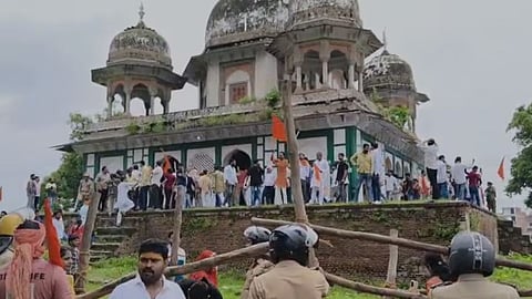 fatehpur violence