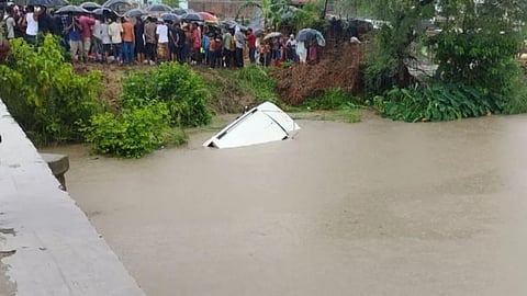 gonda road accident