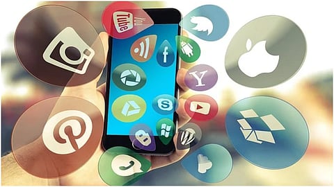 पाकिस्तान में कौन है सोशल मीडिया का बादशाह? YouTube, Instagram, Facebook कौन आगे