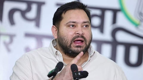 'FIR से कौन डरता है एक नहीं एक हजार करो', BJP बोली- अपने पिता जी से तो पूछ लेते