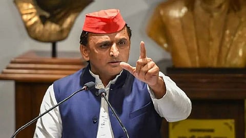 'अवनीश अवस्थी को भूलूंगा नहीं...सरकार की उलटी गिनती शुरू', अखिलेश बोले- 8 लाख का काट दिया चालान