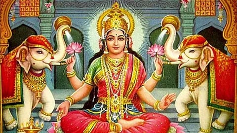 शुक्रवार की शाम किए इन उपायों से कर्ज से मिल सकता है छुटकारा, धन आगमन के भी बनेंगे शुभ योग