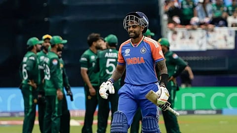 IND vs PAK: कैसा रहेगा भारत-पाक मुकाबले में मौसम और पिच का हाल, बारिश बिगाड़ेगी खेल या होगा उलटफेर