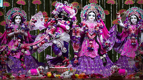 अंतररार्ष्ट्रीय कृष्ण भावनामृत संघ यानी इस्कॉन मंदिर में रविवार के दिन श्री राधारानी का प्राकृट्योत्सव का त्योहार मनाया गया। जिसमें इस्कॉन अमरावती के अध्यक्ष अनंत शेष प्रभु ने विशेष प्रवचन दिया है।