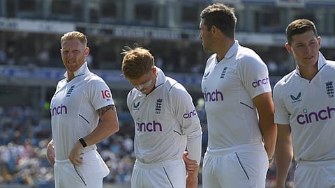 एशेज सीरीज से पहले इंग्लैंड को लगा करारा झटका, स्टार खिलाड़ी ने टेस्ट क्रिकेट से अचानक लिया ब्रेक