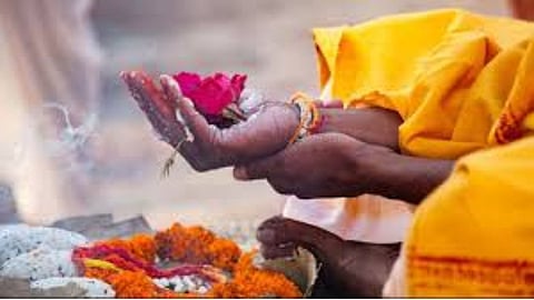 दिवंगत माताओं का श्राद्ध कब किया जाएगा, जानिए सही तिथि, समय और तर्पण का नियम