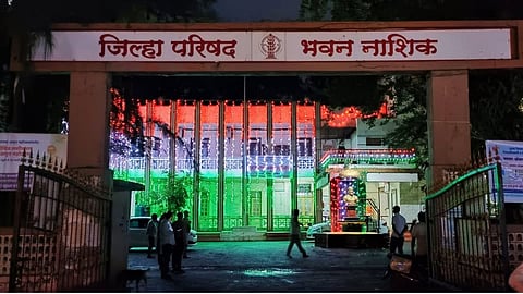 ठेकेदार की दखलअंदाजी बढ़ी, अधिकारी ने की शिकायत
