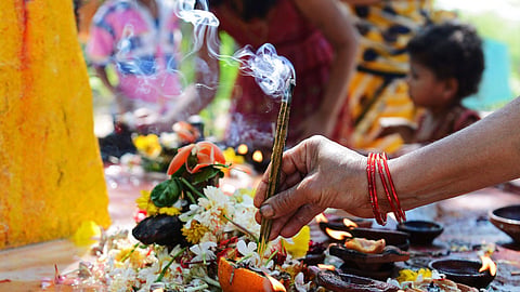 पूजा की बची भस्म बदल सकती है आपका भाग्य, जानिए क्या करें पूजा में इस्तेमाल की गई भस्म का