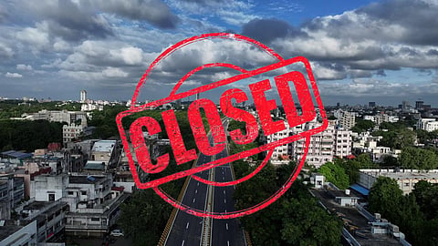 RTO Flyover Closed: नागपुर-अमरावती रोड पर काफी इंतजार के बाद आरटीओ फ्लाईओवर जनता के लिए खोला गया था। लेकिन फ्लाईओवर खुलने के 20 घंटे के बाद ही उसे अनिश्चितकाल के लिए बंद करना पड़ गया।